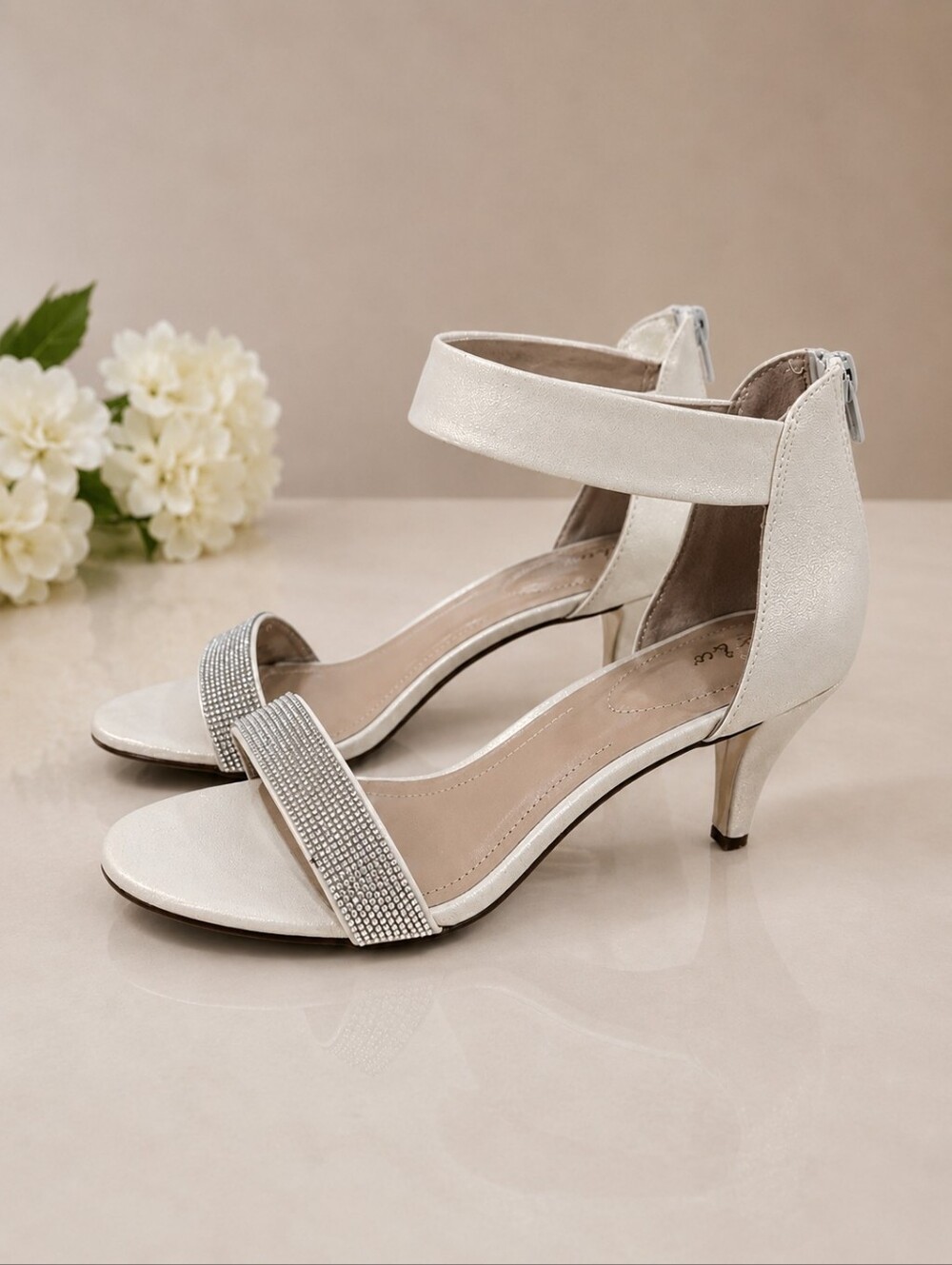 Style & Co Cream Gold Rhinestone Ankle Strap Heels Sandals Size 12M Dress Shoes - Picture 3 of 11